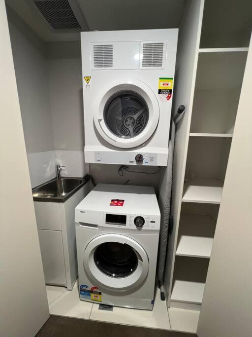 New Listing! Cbd 2beds/pool/gym/sauna Apartment Brisbane
